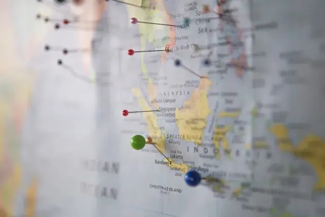 z-Localization in international business strategies